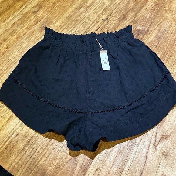 Lucca Women’s Black Polka Dot Pull On Elastic Waist Shorts Resort Wear - Picture 1 of 10